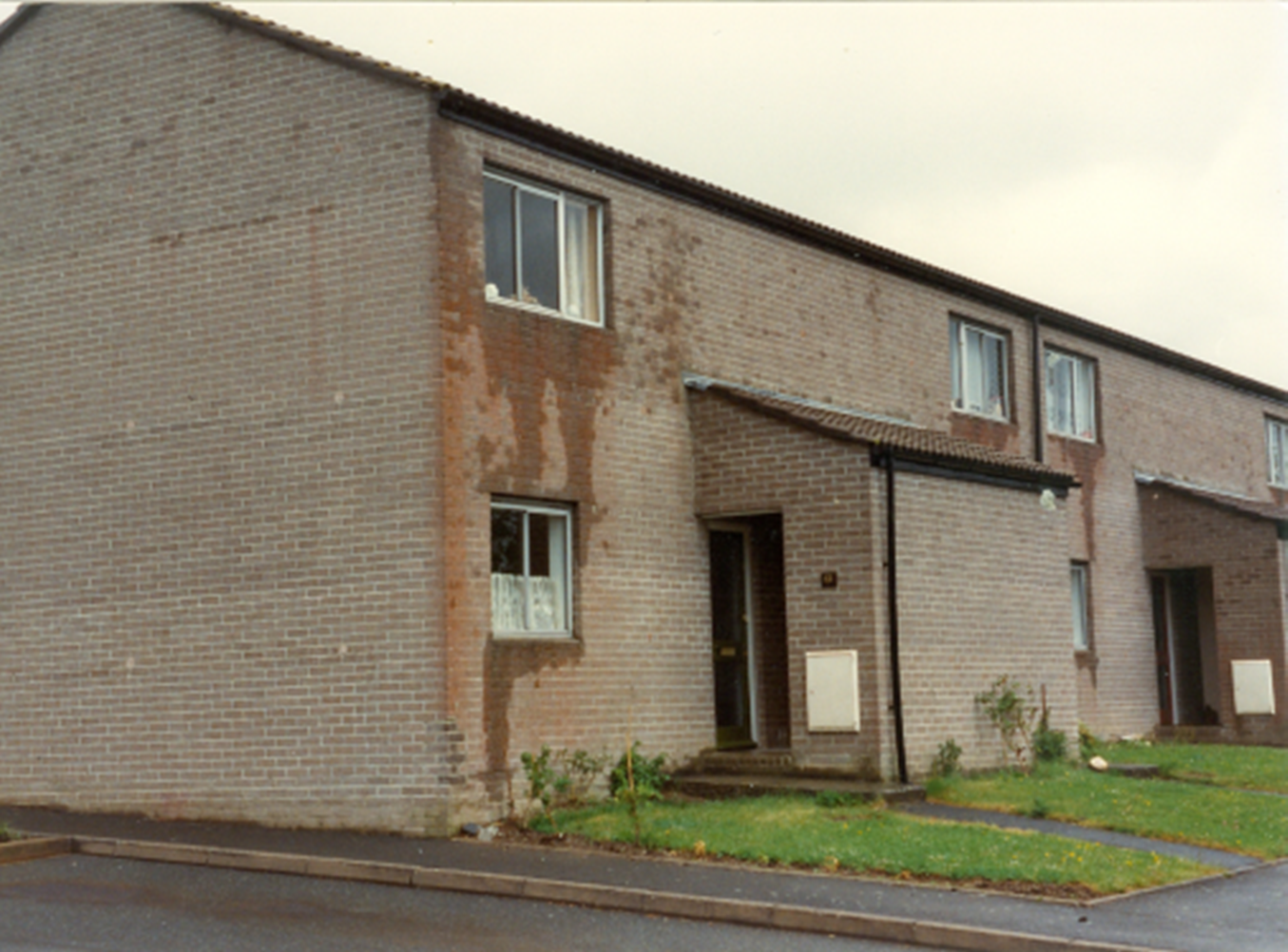 Bare / Porous Brick & Stonework